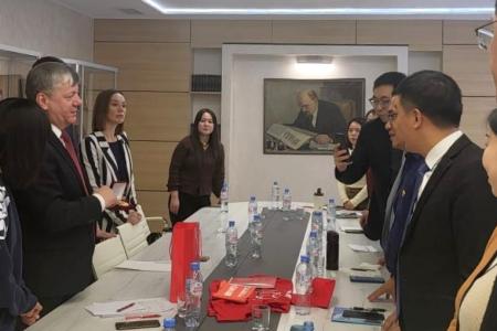 Дмитрий Новиков на встрече с делегацией Института управления провинции Цзянси: “Главный источник успехов КНР – созидательная роль КПК в обществе”