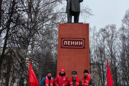 Возложение  в  День  памяти В.И. Ленина  в  Рязани