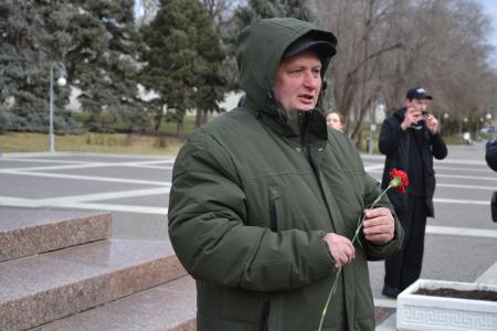 Астраханские коммунисты почтили память В.И. Ленина