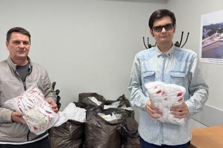 Крымские депутаты помогают в борьбе с разливом мазута
