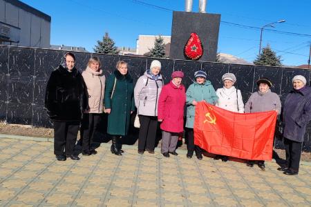 Карачаево-Черкесская Республика. КПРФ открыла в Черкесске отреставрированный памятник Ленину