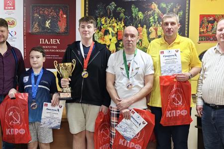 На площадке Ивановского обкома КПРФ прошёл Открытый Кубок России по настольному хоккею