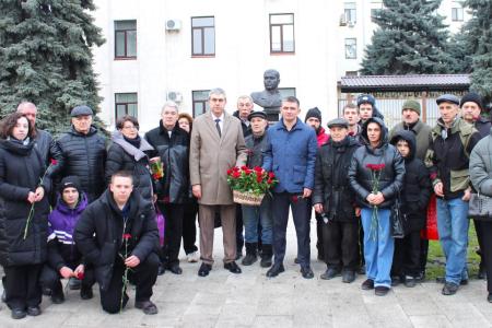 Восемь лет без основателя ЛНР – Валерия Болотова