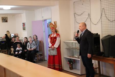 Сталинградские коммунисты провели Ленинскую новогоднюю Елку