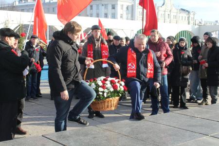 И Ленин великий нам путь озарил. Акция памяти в Воронеже