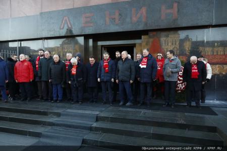 Мысли, идеи и дела Ленина являются для нас путеводной звездой!