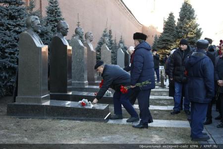 Мысли, идеи и дела Ленина являются для нас путеводной звездой!