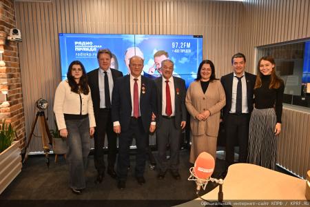 Г.А. Зюганов: Когда я звоню Путину, он, если его нет на месте, потом всегда отзванивается
