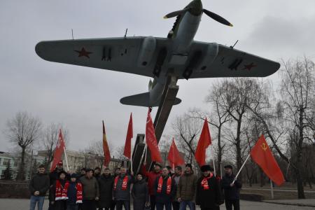 В Воронеже КПРФ провела автопробег, посвящённый 82-й годовщине освобождения города от немецко-фашистских захватчиков