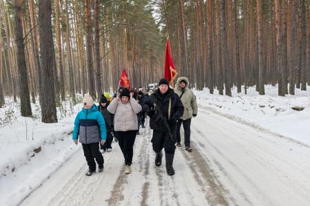 Коммунисты Тюмени приняли участие в  марш-броске, который был посвящен окончанию контрнаступления советских войск под Москвой