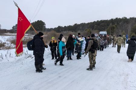 Коммунисты Тюмени приняли участие в  марш-броске, который был посвящен окончанию контрнаступления советских войск под Москвой