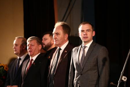 За Победу над нацизмом! По инициативе КПРФ в Москве состоялся вечер-концерт «Никем непобедимая»