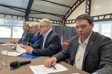 Депутат-коммунист Александр Наумов: «Наша задача - создать доступные условия для жителей Московской области для систематических занятий зимними видами спорта»