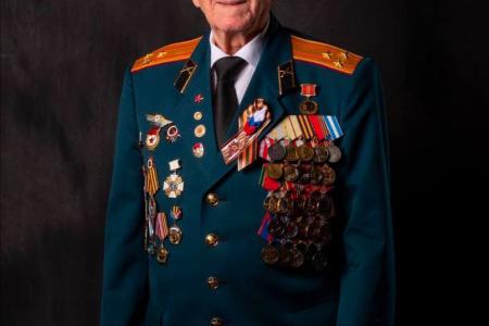 Руководитель фракции КПРФ в Мособлдуме Александр Наумов поддержал проведение проекта «Китель Победы»