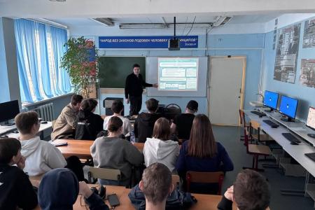 Подмосковные коммунисты: Мы приближаем Победу упорным трудом!