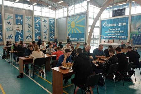 В Семилуках при поддержке КПРФ прошли командные чемпионаты Воронежской области по быстрым шахматам и блицу