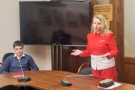 Школьники из Подмосковья встретились в Государственной Думе с депутатами фракции КПРФ