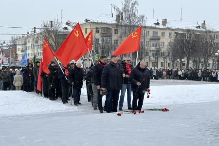 Коммунисты Республики Марий Эл почтили память воинов-афганцев