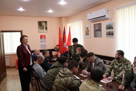 Депутаты фракции КПРФ Волгоградской областной Думы провели прием участников специальной военной операции