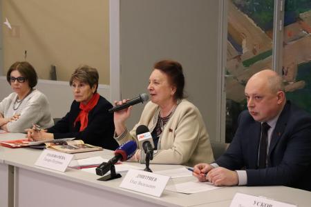 Депутаты фракции КПРФ Волгоградской областной Думы провели торжественную встречу, посвященную Дню вожатого