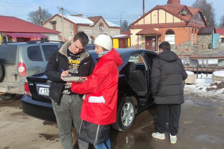 Голосование и приём жителей - активисты Новгородского обкома КПРФ работали в Шимске