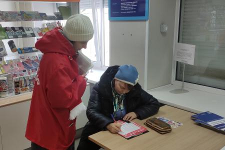 Голосование и приём жителей - активисты Новгородского обкома КПРФ работали в Шимске