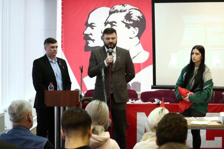 Москва и Московская область. Ветераны СВО познакомили коммунистов и комсомольцев с теорией и практикой военной медицины