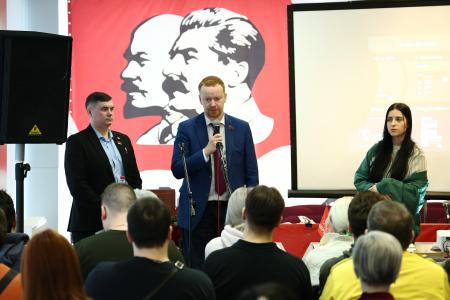 Москва и Московская область. Ветераны СВО познакомили коммунистов и комсомольцев с теорией и практикой военной медицины