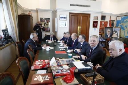 Геннадий Зюганов встретился в Москве с Председателем Венгерской рабочей партии Дьюлой Тюрмером