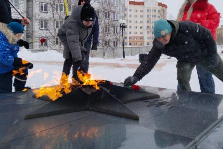 Ямало-Ненецкий автономный округ. Коммунисты Ямала отметили День рождения Красной Армии