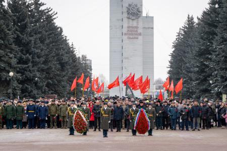 Наш народ не победить! Курские коммунисты почтили память защитников города