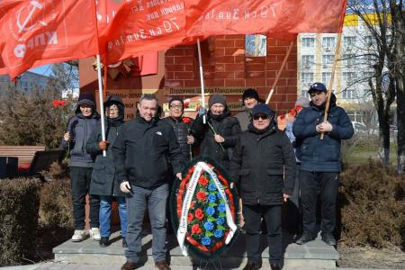 Коммунисты Калмыкии отметили День защитника Отечества