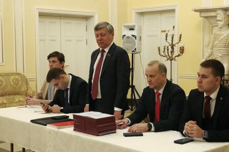Дмитрий Новиков: «КПРФ будет и дальше укреплять своё влияние, ведя подготовку идеологов и пропагандистов партии»