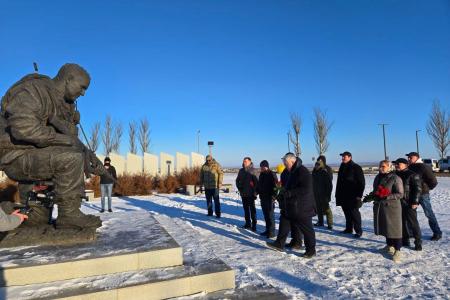 Делегация КПРФ во главе с Казбеком Тайсаевым работает на Донбассе