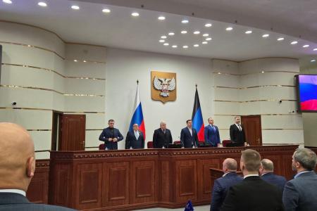 Делегация КПРФ во главе с Казбеком Тайсаевым работает на Донбассе