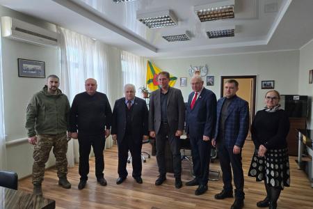 Делегация КПРФ во главе с Казбеком Тайсаевым работает на Донбассе