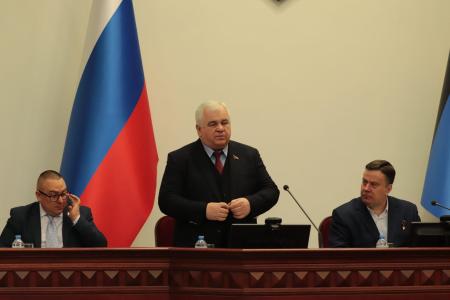 Делегация КПРФ во главе с Казбеком Тайсаевым работает на Донбассе
