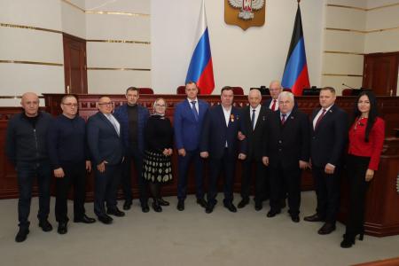 Делегация КПРФ во главе с Казбеком Тайсаевым работает на Донбассе