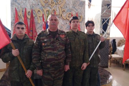 Дагестан. В Дербенте коммунисты провели торжественный вечер, посвящённый Дню Советской Армии и Военно-Морского Флота