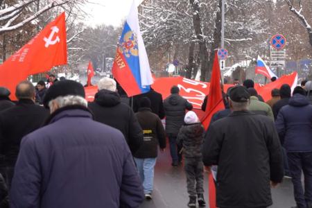 В Армении отпраздновали 107-ю годовщину Советской Армии и Военно-Морского Флота