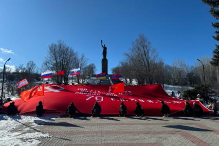 В Армении отпраздновали 107-ю годовщину Советской Армии и Военно-Морского Флота