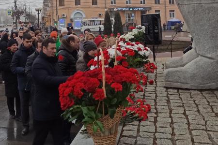 Рязанские коммунисты почтили память участников Сталинградской битвы
