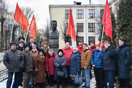 Иваново: 140-летие со дня рождения М.В. Фрунзе
