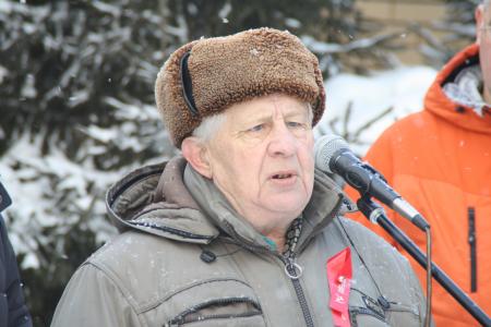 Новосибирские коммунисты отправили гуманитарный груз на Курский фронт