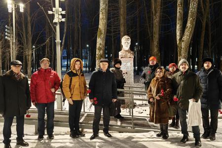 При поддержке Ивановского обкома КПРФ состоялась Всероссийская научная конференция, посвящённая 140-летию М.В. Фрунзе