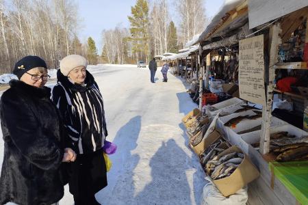 Лидер коммунистов Тюменской области Тамара Казанцева посетила труднодоступные территории Заболотья, где встретилась с бригадой, построившей зимники