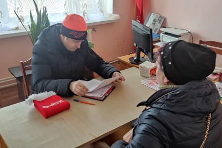 Голосование и приём жителей - активисты Новгородского обкома КПРФ работали в Шимске