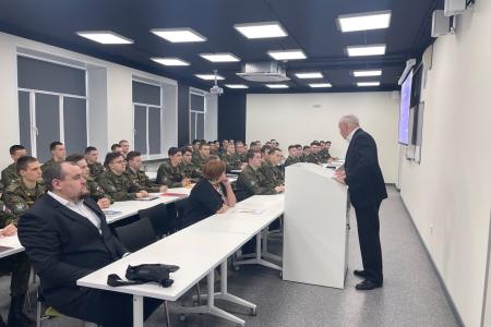 Виктор Иванович Соболев посетил Военный учебный центр ТюмГУ