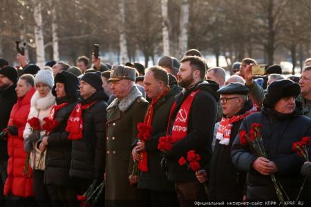Встреча с депутатами КПРФ в честь 107-й годовщины создания Рабоче-крестьянской Красной Армии (23.02.2025). Видео