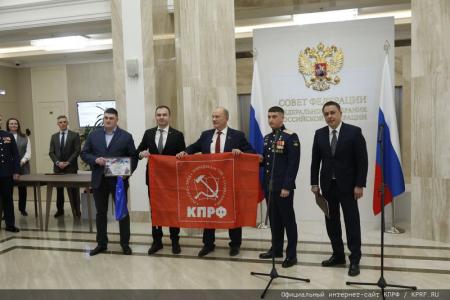 Г.А. Зюганов принял участие в открытии выставки «Герои Гостомеля»